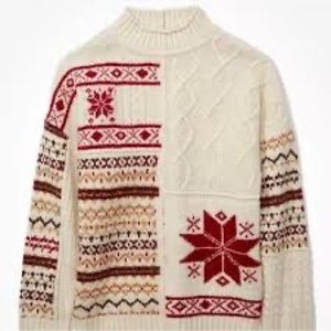 American Eagle Mixed Stitch Sweater in Small